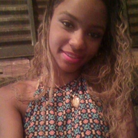 Fotos carioca Beatriz mostrando bucetão e peitos grandes