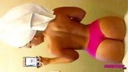 Morena da bunda grande fodendo fazendo sexo no chuveiro